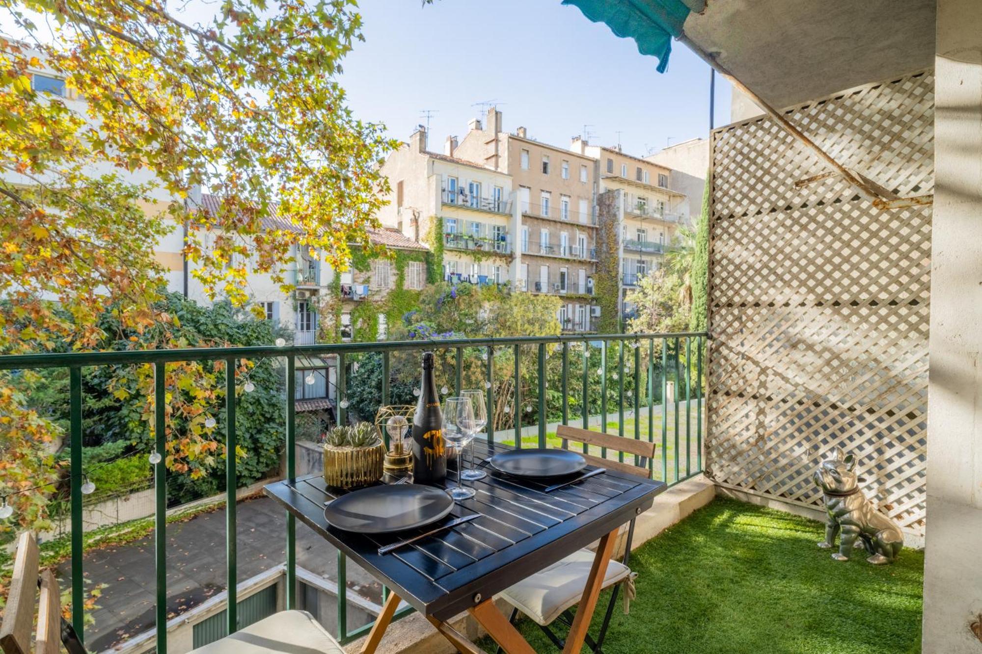 Le Carre D'Or Mermoz Marsella Exterior foto